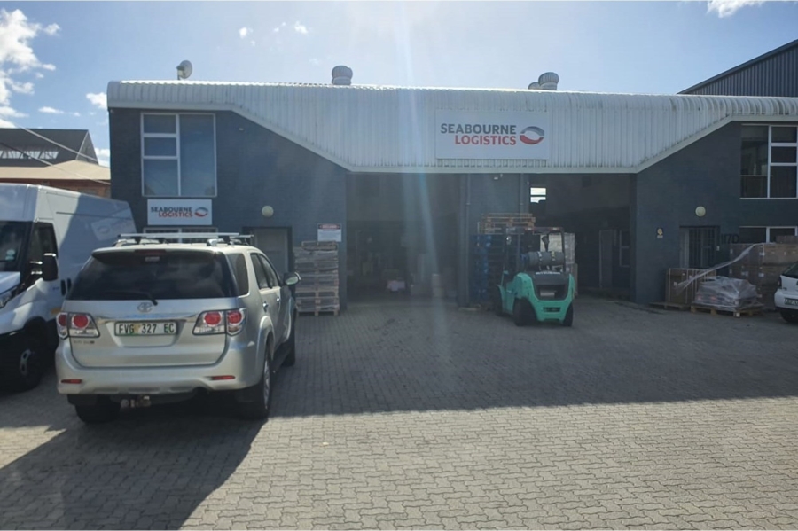 To Let commercial Property for Rent in Walmer Eastern Cape